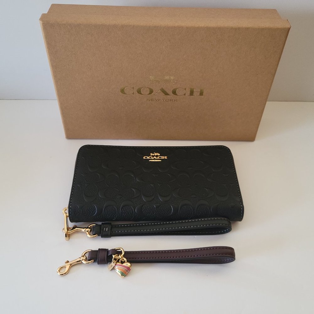 Coach CF464 Boxed Debossed Long Zip Around Wallet Clutch Wristlet Black 1 Charm - Picture 3 of 8